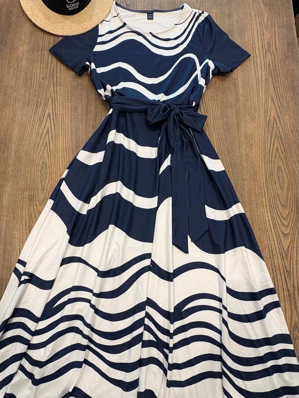 SHEIN Navy Blue and White Abstract Wave Print Maxi Dress /Tie Waist/XL